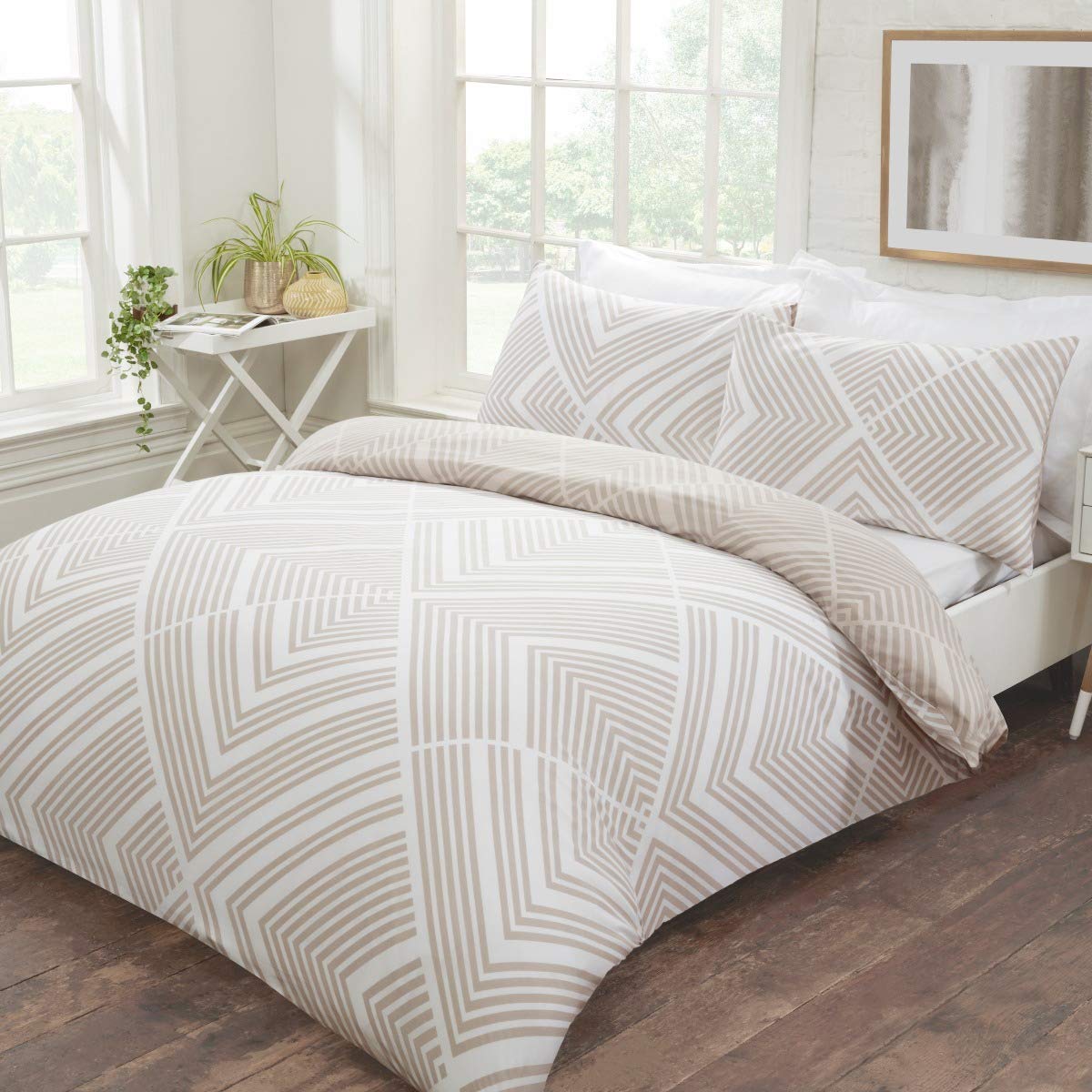Striped Geo - Reversible Duvet Cover and Pillowcase Set